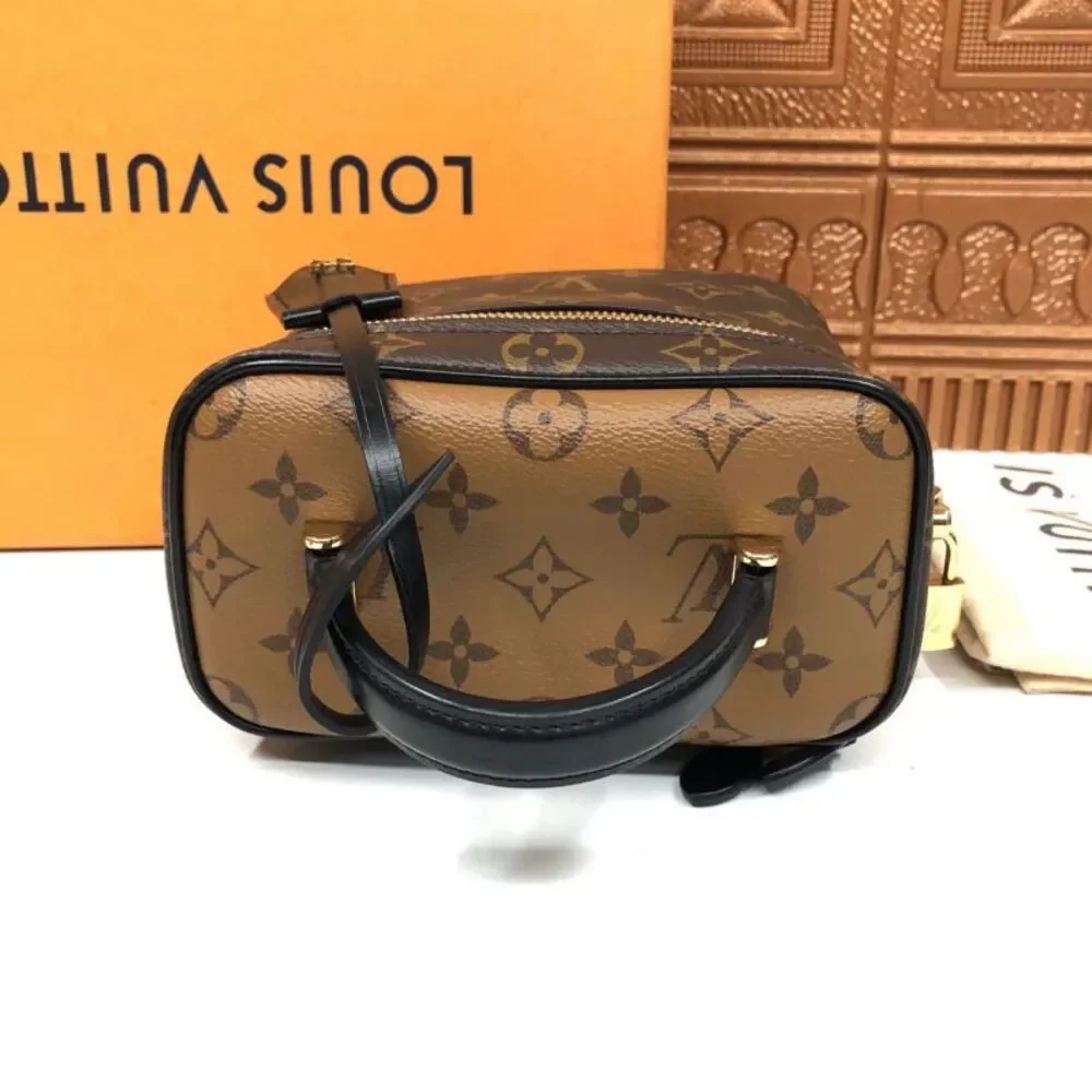 Louis Vuitton Women Pre-Loved Bag Very Good Condition